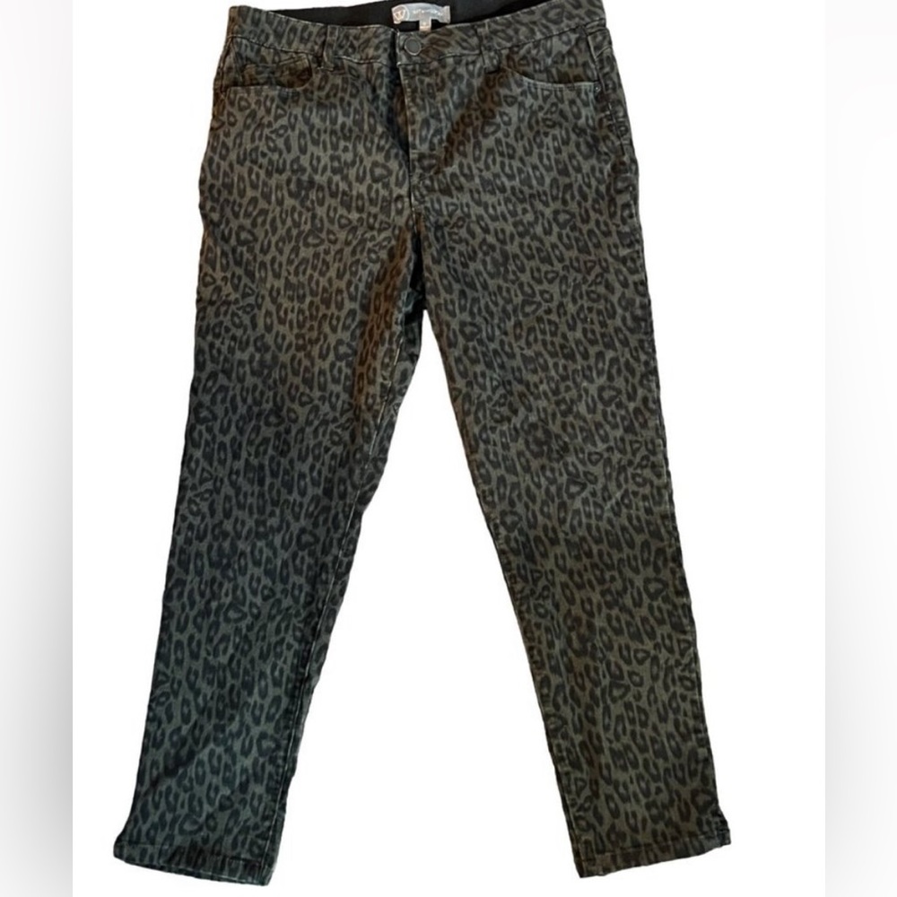 Wit and Wisdom Leopard stretchy jeans